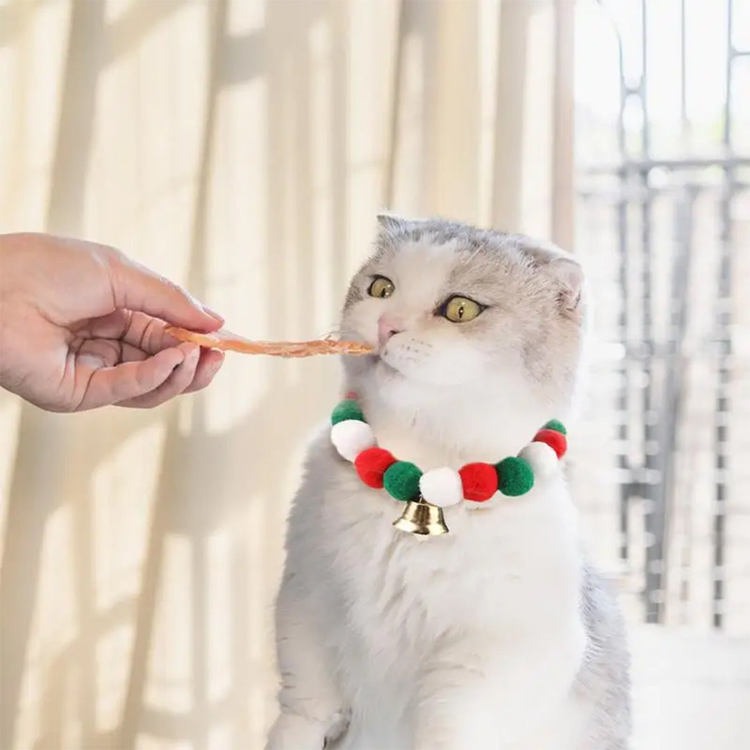 PetAffairs Christmas Plush Ball Necklace